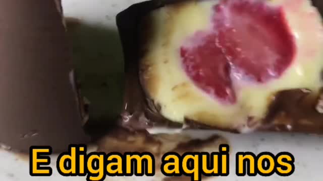 FAÇA ESSE BOMBOM NO COPINHO DE PLÁSTICO/MAKE THIS CANDY IN THE PLASTIC CUP