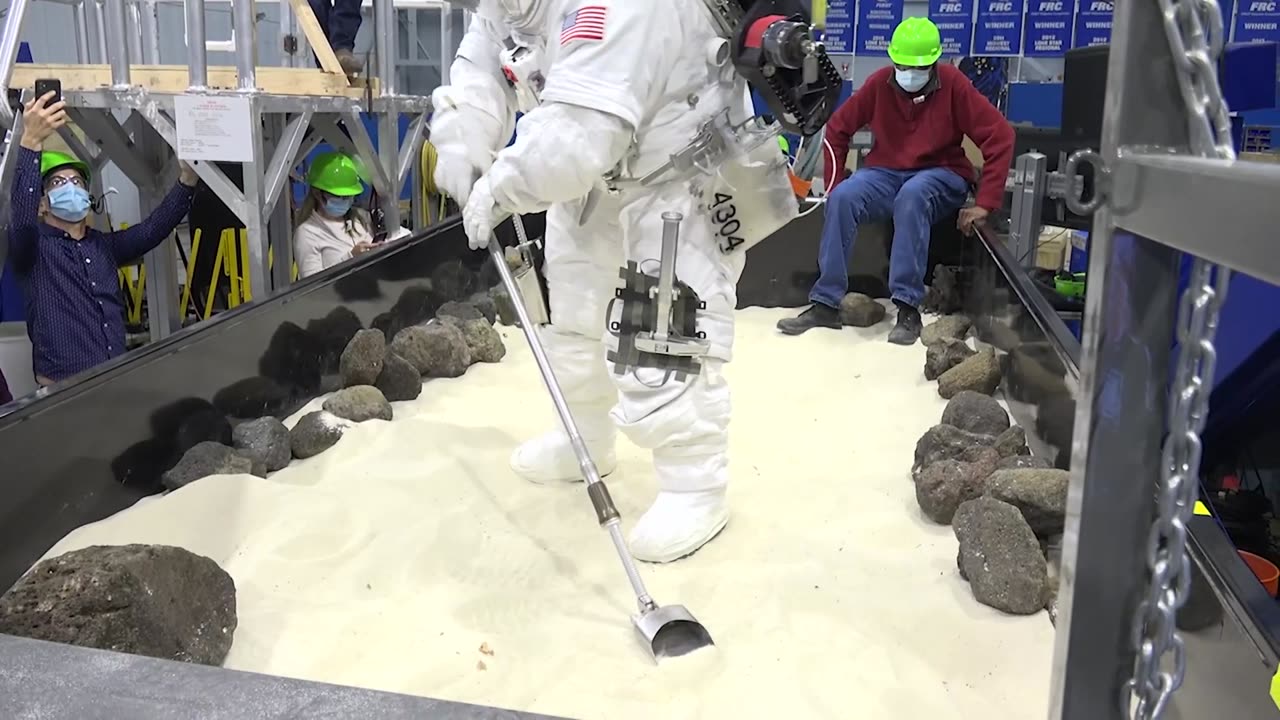 NASA Explorers Season 5, Episode 3: Space School