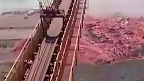 Terrifying landslides