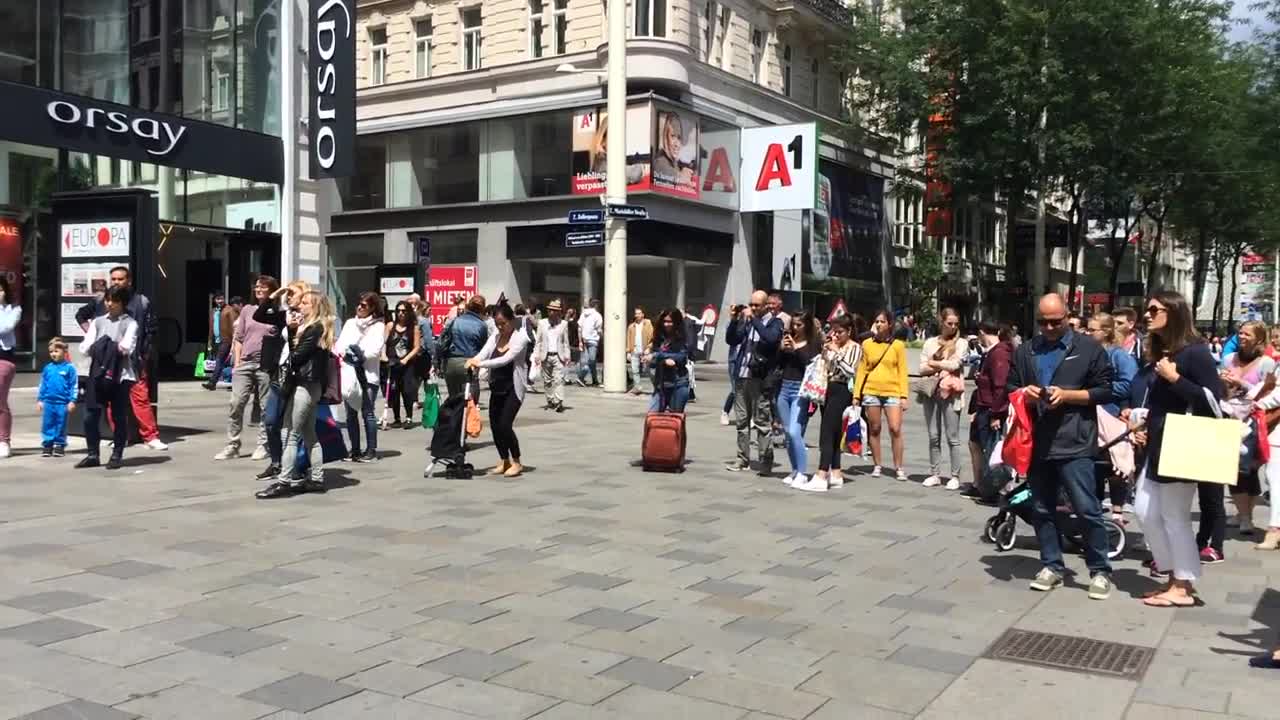 Despacito - Luis Fonsi - Wien (Vienna - Austria) - street violinist