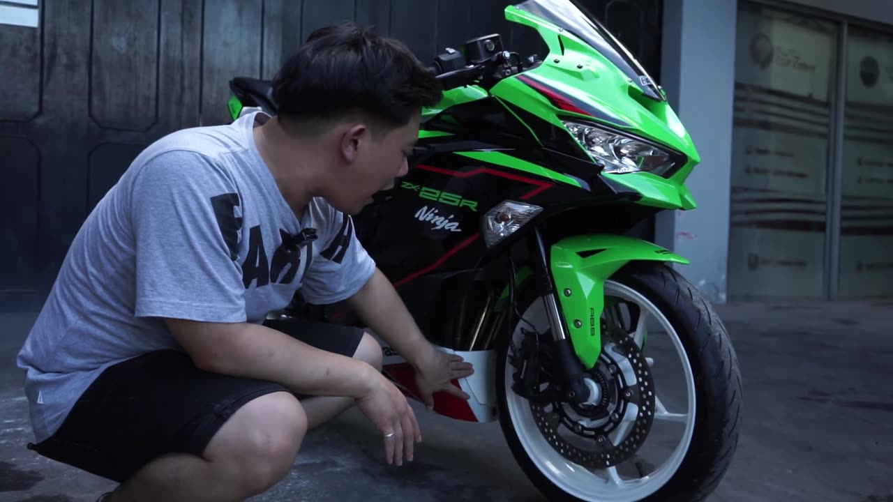 MODIFIED KAWASAKI NINJA ZX25R | VIEW EARTH MOTOCLANS CUSTOM EXHAUST