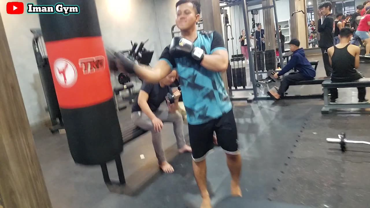 boxing workout in new gym