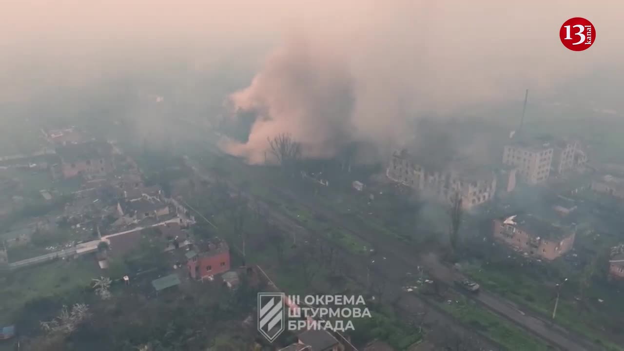 Attack of Ukrainian tanks on position of Wagnerites in Bakhmut - houses was fired where they hided