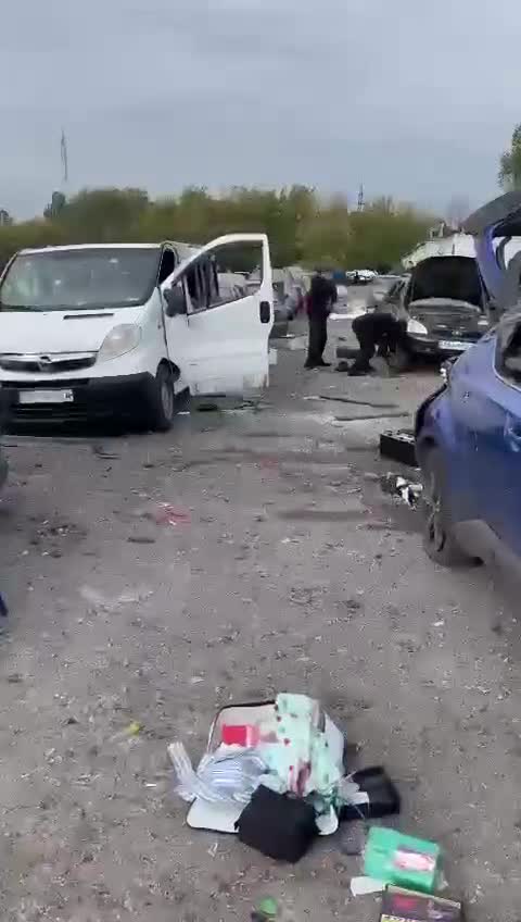 Χτύπημα σε αυτοκινητοπομπή αμάχων στην Ζαπορίζια