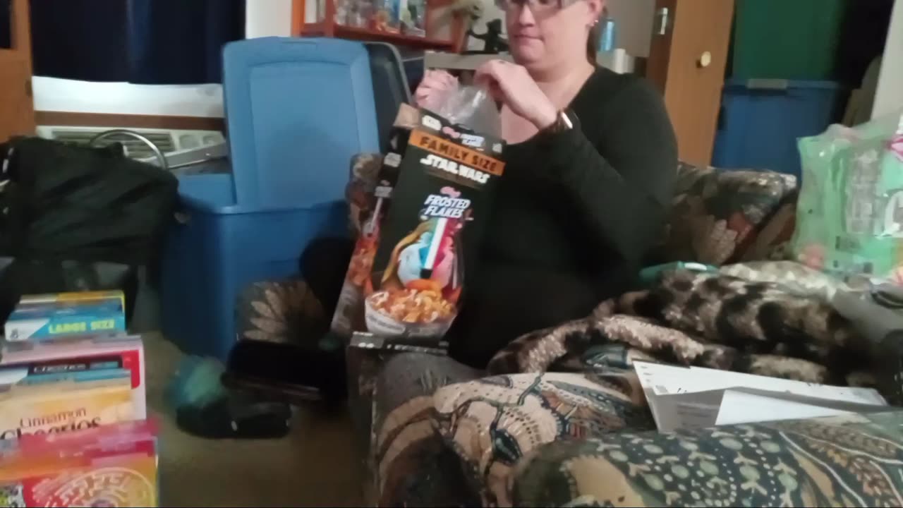 Reaction To Star Wars Frosted Flakes Cereal