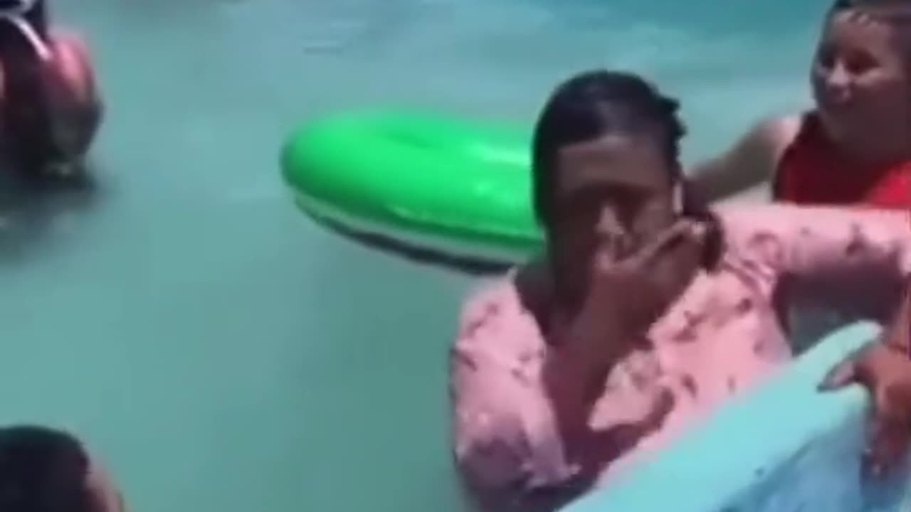 Wow!!funniest videos in pool