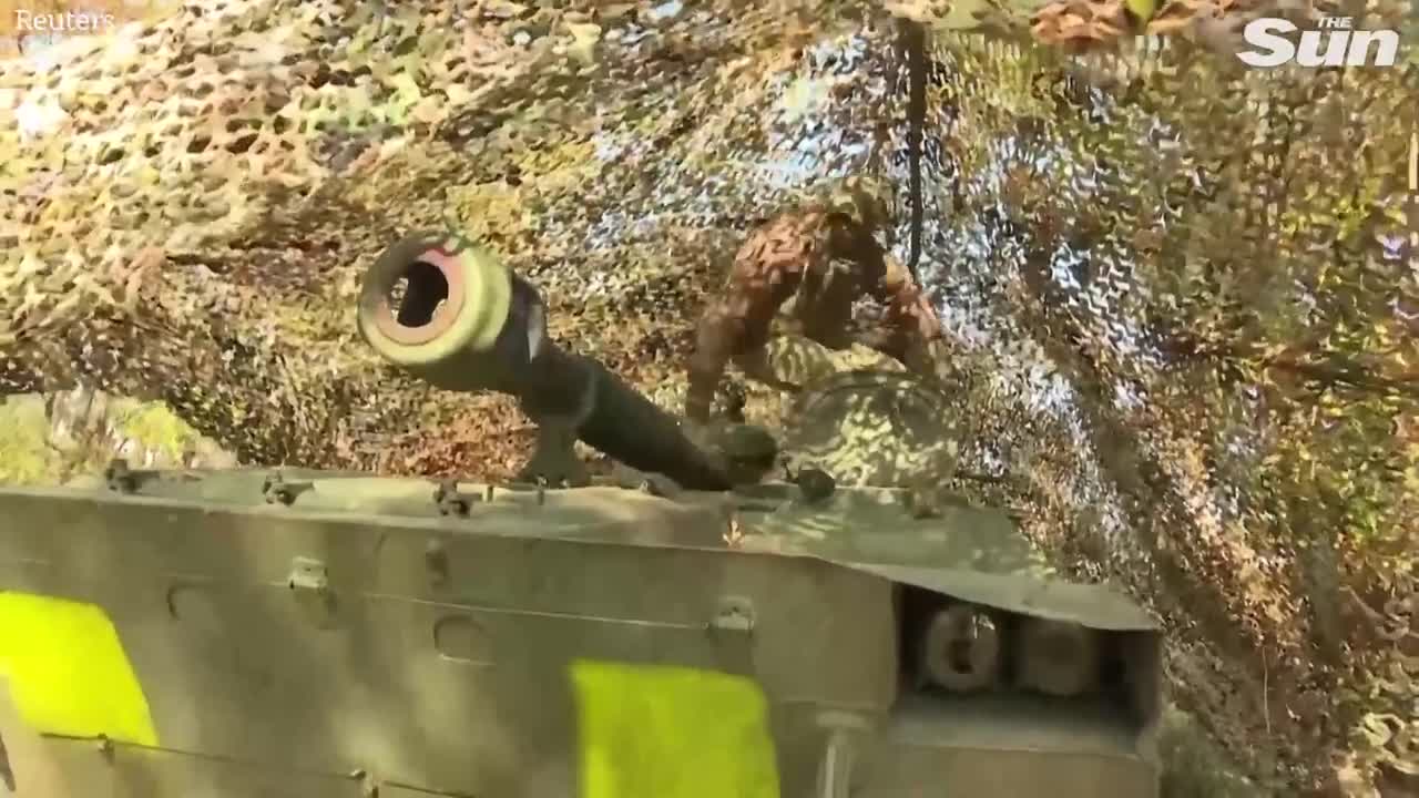 'We'll chase them out'_ Ukrainian troops shell Russian position north of Kherson