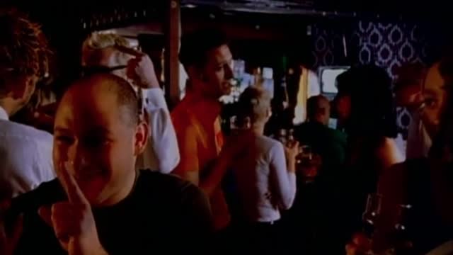 Chumbawamba_Tubthumping