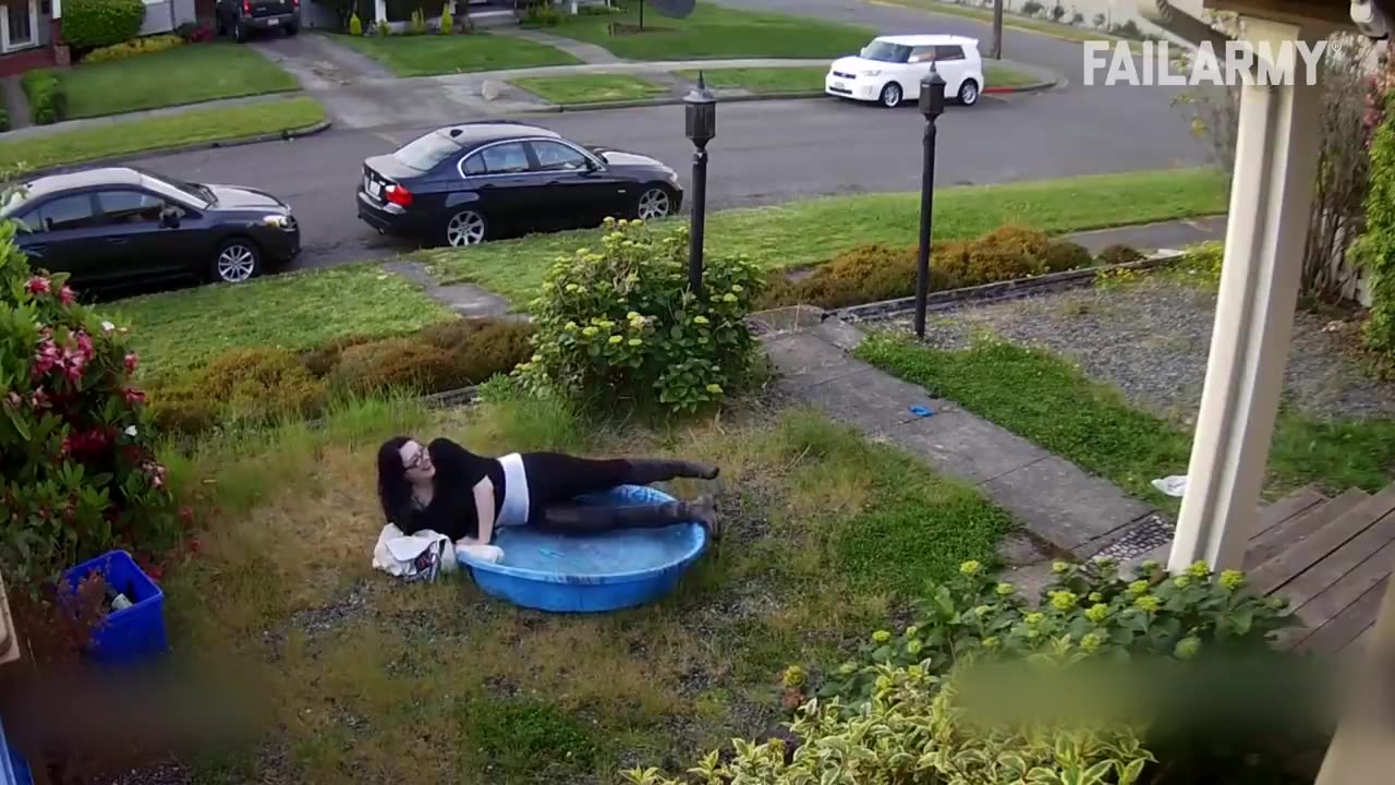 FOOLS IN POOLS (Funny Pool Fails)