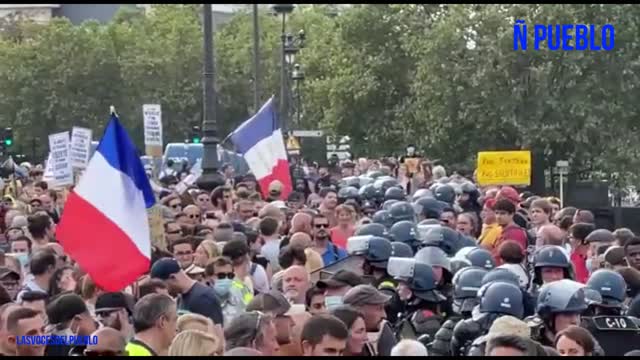 El pueblo de Francia vuelve a la calle contra el Pasaporte COVID 19