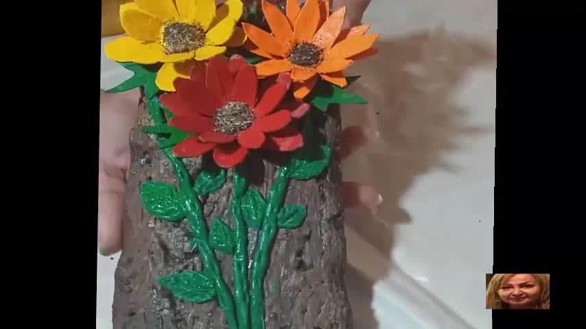 Lindo trabajo Artesanal, Reciclando y decorando con Cartón de porta Huevos.