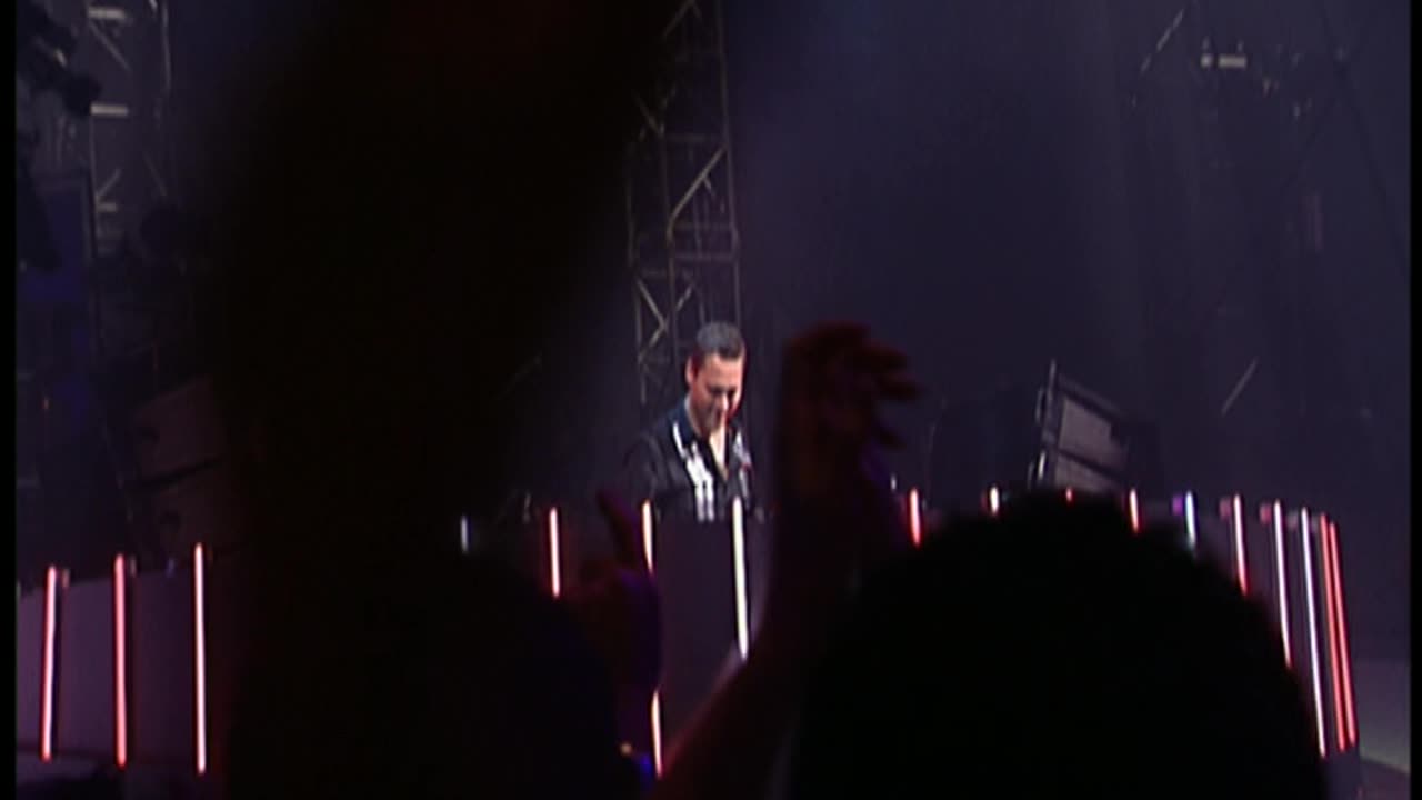 Just Be/Adagio/Lethal Industry [live 2004] (Tiesto)