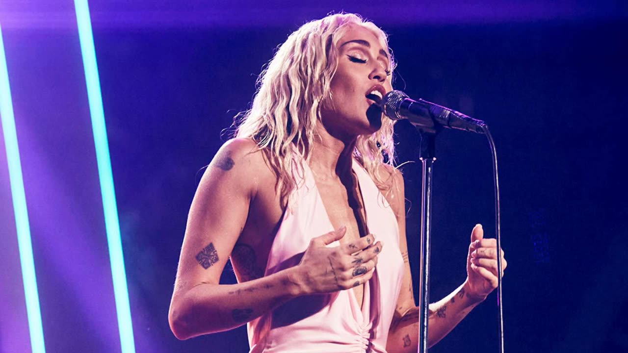 Miley Cyrus Manage A Chart Huge Feat For The First Time With 'Flowers'
