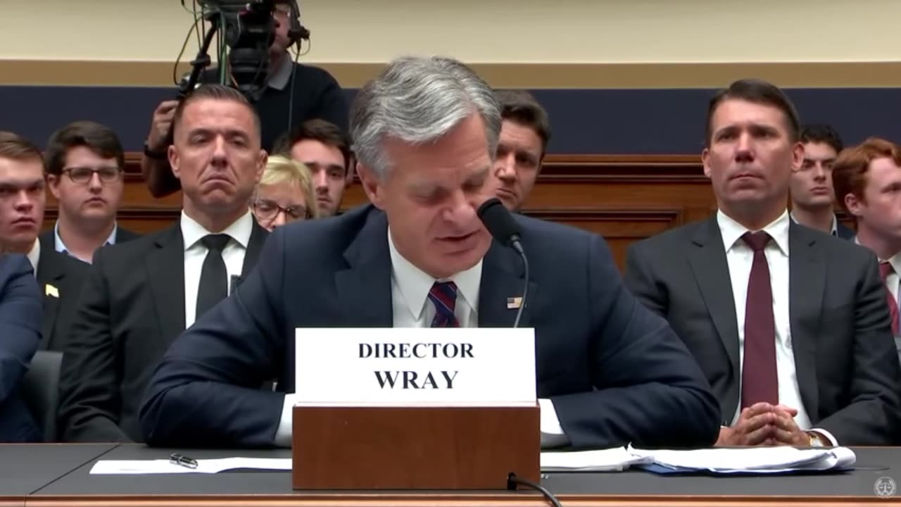 Rep. Troy Nehls DESTROYS Chris Wray Over Jan 6 – BATTERS HIM ON RAY EPPS!