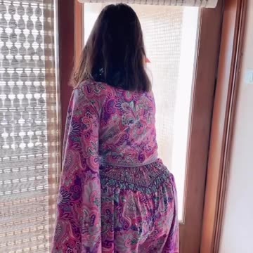 Lovely Ghosh Having Fun At Beautiful Beach Sight | Call Me Sherni Fun At Goa Beaches ⛱️