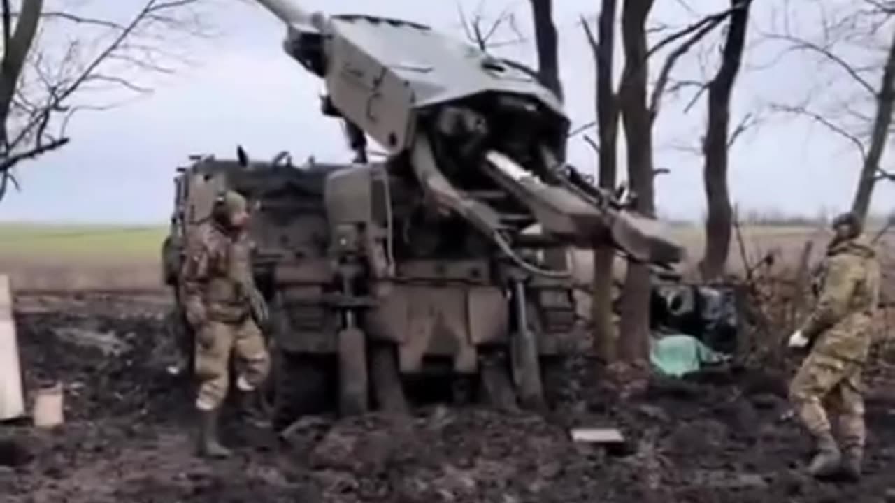 πΊπ¦π― Gunners of the 148th OABr fire from the "Caesar" with Indian 155-mm shells with
