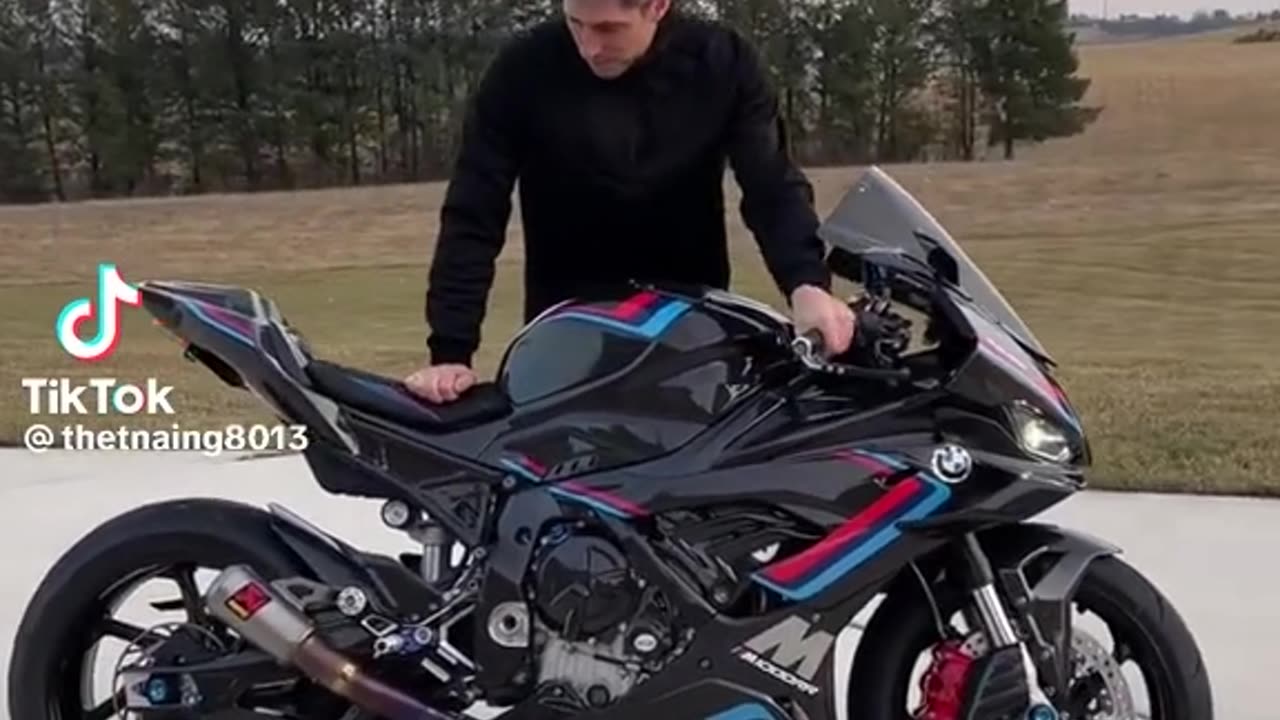 Heavy bike 🚲🚳 Check this exhaust Sounds