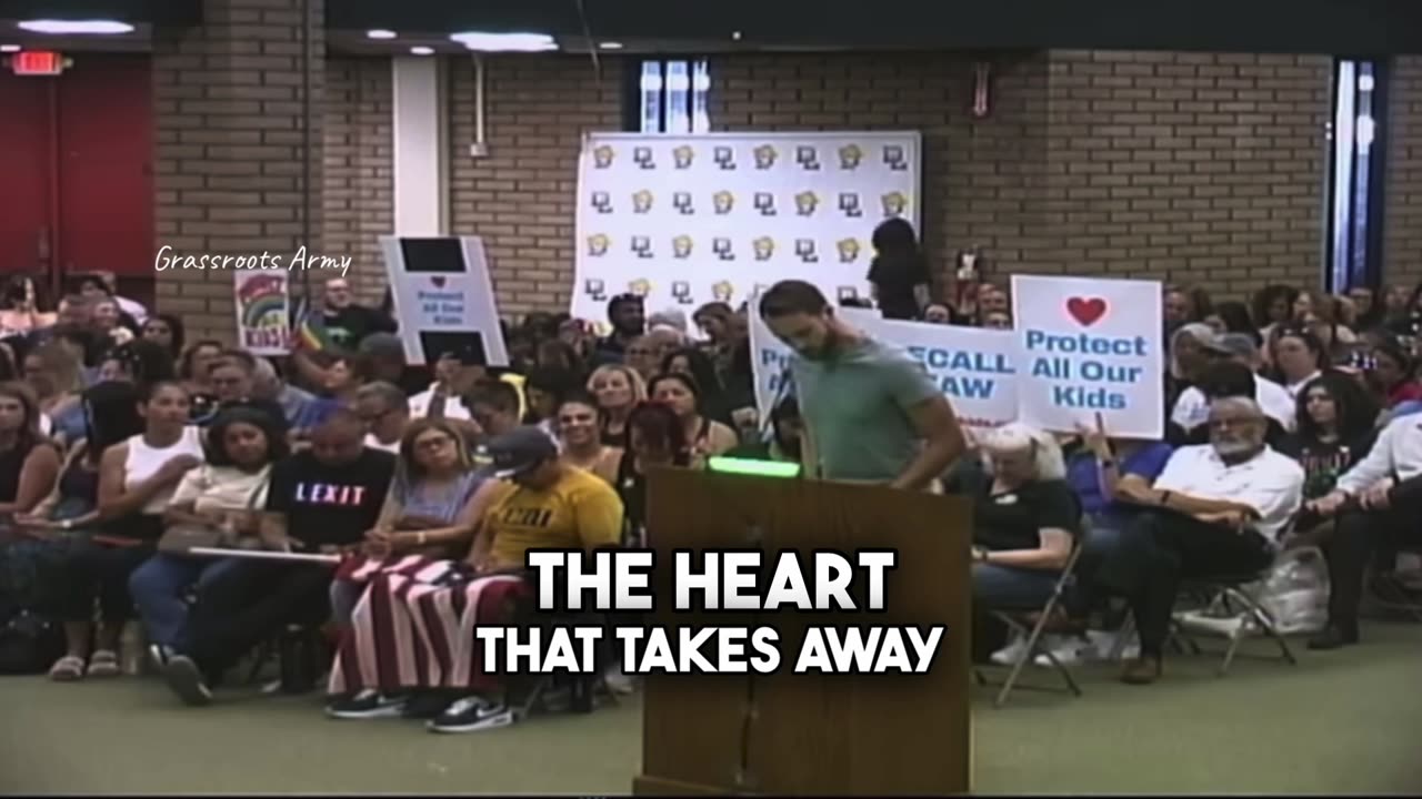 Guy EXTINGUISHES Leftist Liberals Narrative At School Board Meeting