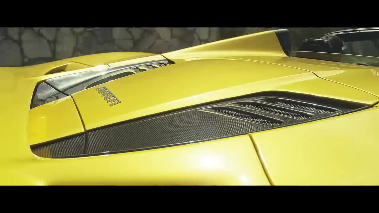 Ferrari F8 Spider – 211MPH Open-Top Sports Car