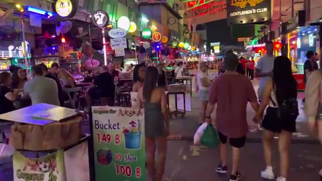 Uncensored Bangla Walking Street👙🔥Don’t Miss This Bar 👌🏻👙March 2023 Phuket Thailand Night life l