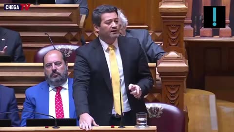 Parlamento português Barra Lula Revolução dos Cravos -Lula da Silva é uma vergonha como ser humano.