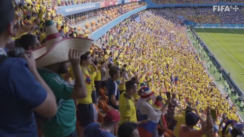 🎥 POV You're in the stands when Quintero takes the free-kick