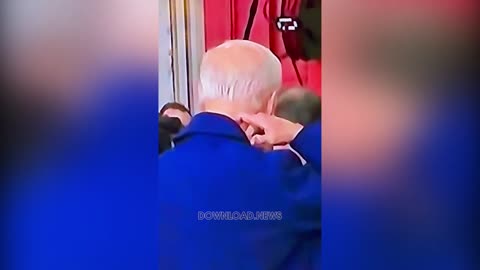 This Actor Pretending To Be Biden Is Wearing A Mask - 4/13/23