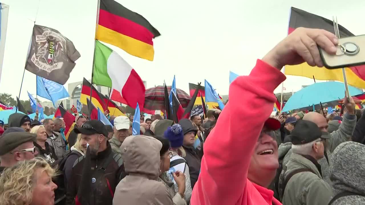 German far right holds demonstration in Berlin against rising prices