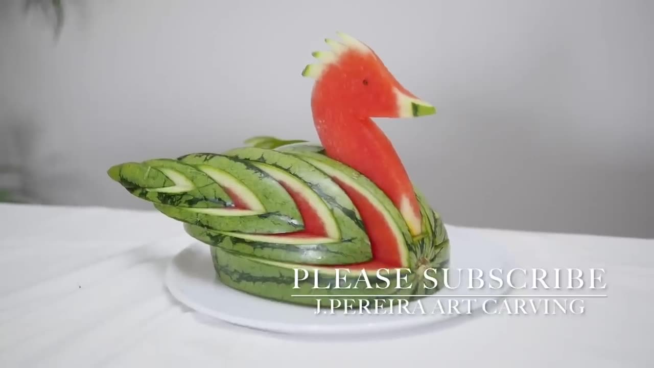 HOW TO MAKE a BIRD CARVED IN WATERMELON | Fruit & Vegetable Carving