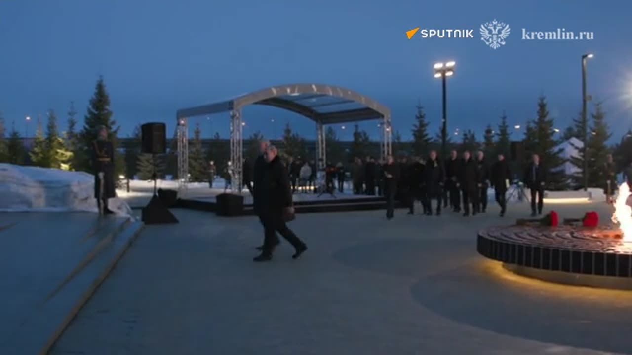 Putin and Lukashenko at the memorial service for civilians killed in World War II #shorts