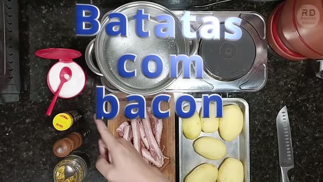 Potatoes with bacon