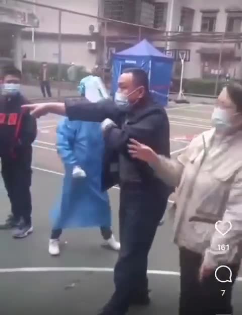 ΚΙΝΑ-ΠΗΓΕ ΝΑ ΤΟΥΣ ΑΡΧΙΣΕΙ ΣΤΙΣ ΚΑΡΑΤΙΕΣ