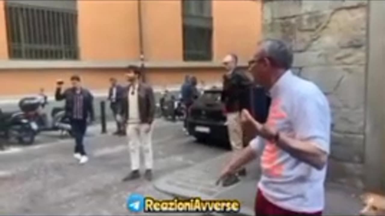 Chi vuole fare il ministro della salute per la prossima pandeminchia alzi la mano 😂