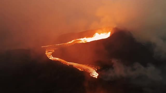 One of the most spectacular scenery I have ever seen. 🌋 . .