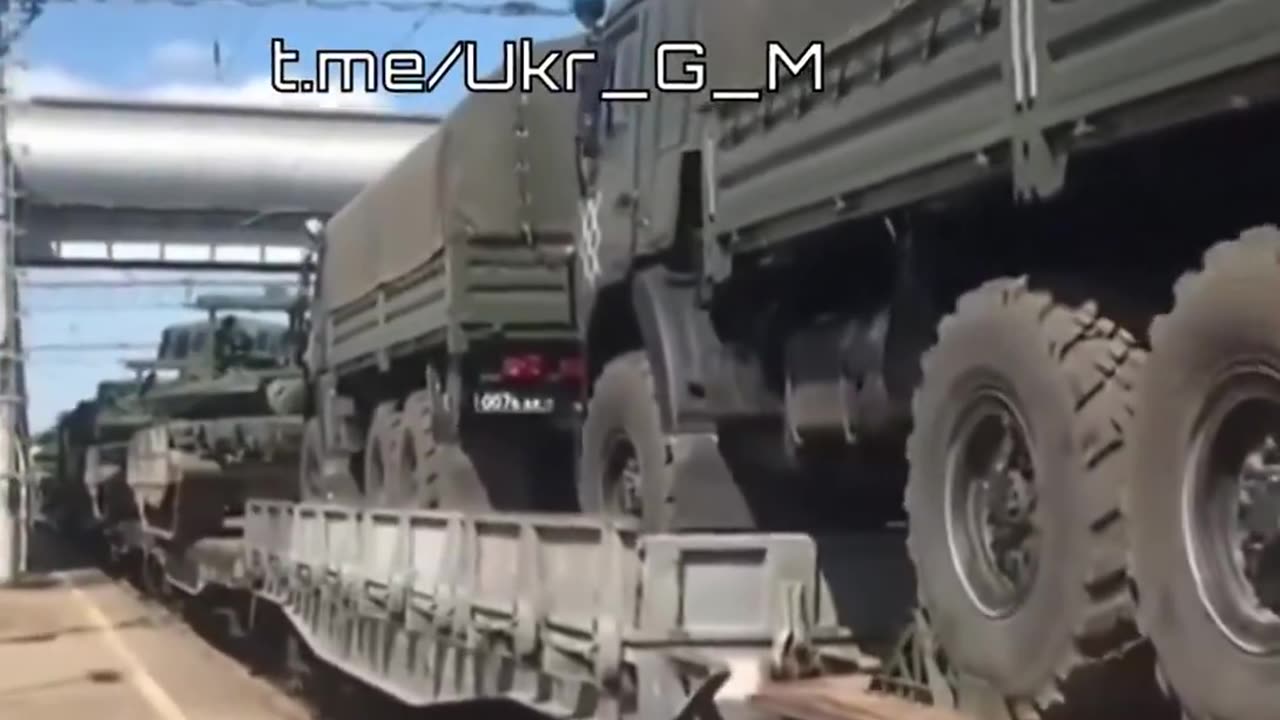 Russian military echelon goes to the Kharkiv direction.