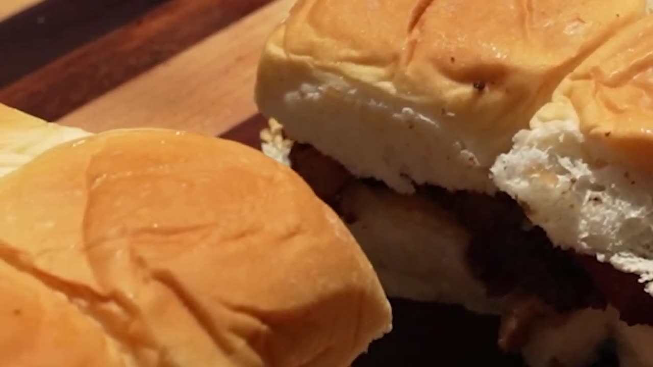 Smoked Oxtails Sliders