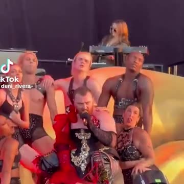 DEMONIC SAM SMITH IS STILL PRAISING SATAN