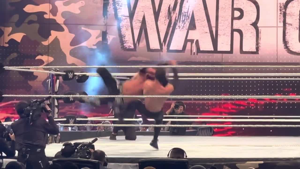 AJ Styles defeats Finn Balor - WWE Survivor Series War Games