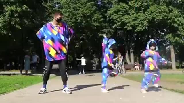 SHUFFLE BATTLE 😎⭐️ Who win 🤔 Little Kids Dance 😱🔥