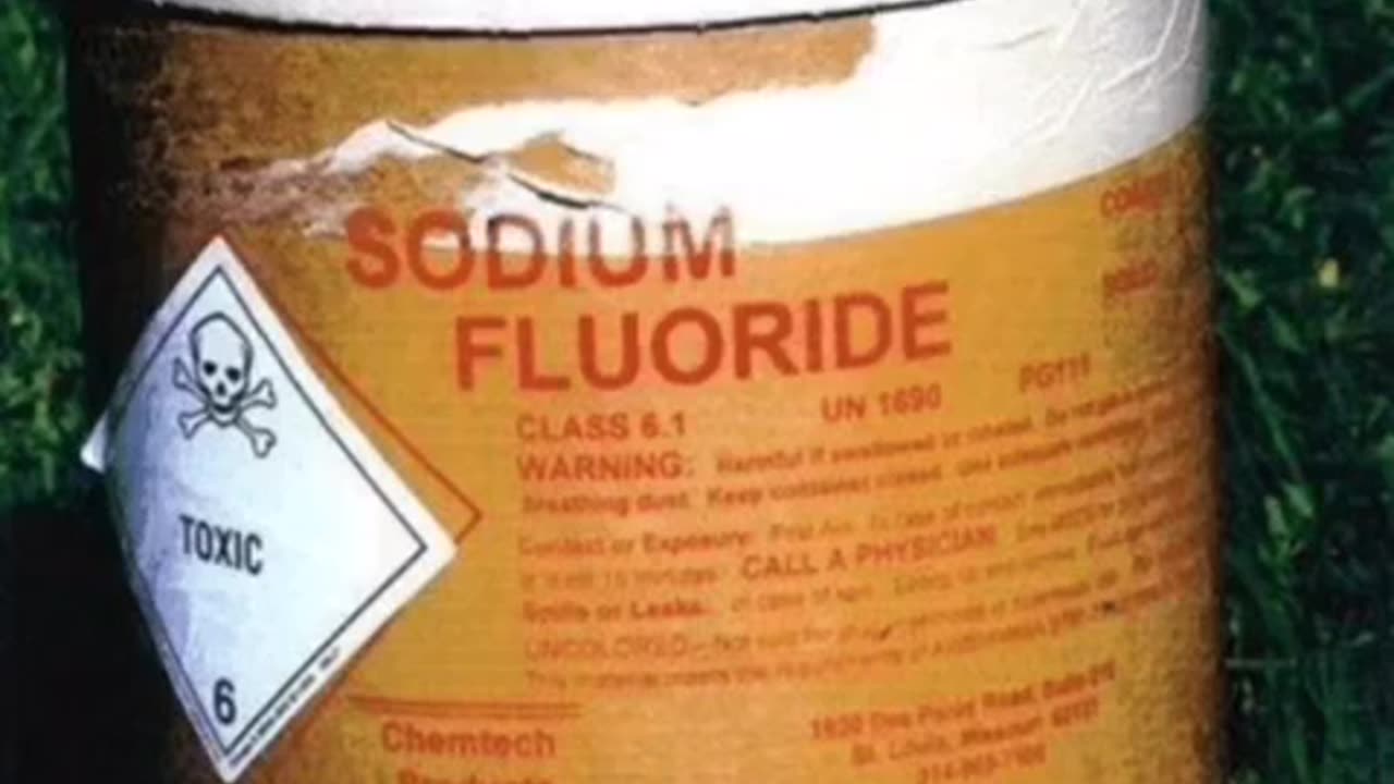 Drinking Flouride Calcifies The Pineal Gland