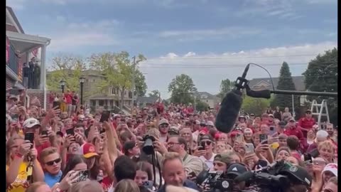 Trump tailgates before Iowa State game, crowd goes crazy as he walks into stadium