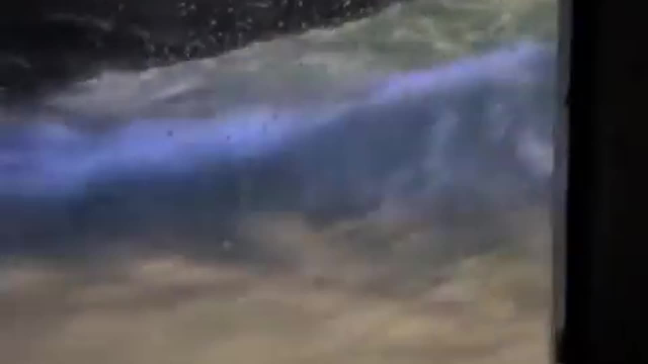 Terrifying footage of massive waves seen from inside the carnival sunshine cruise 😳