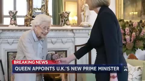 Queen Elizabeth Appoints U.K.’s New Prime Minister