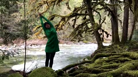 Yoga in Vancouver's Island Nature - Canadian Spring 2017 🇨🇦 🌺