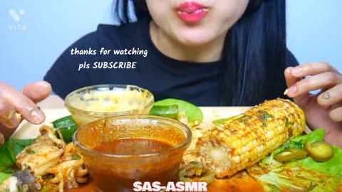 ASMR-SEAFOODS WITH ENOKI MUSHROOMS, CORNS ETC.