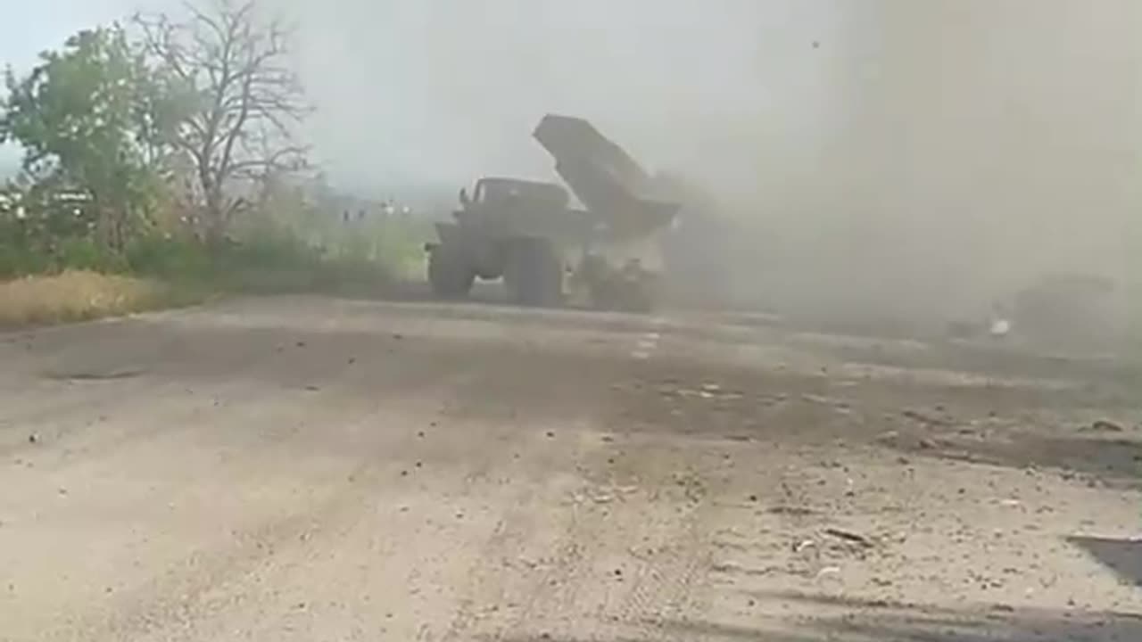 Russian fighters send "warm greetings" to the enemy