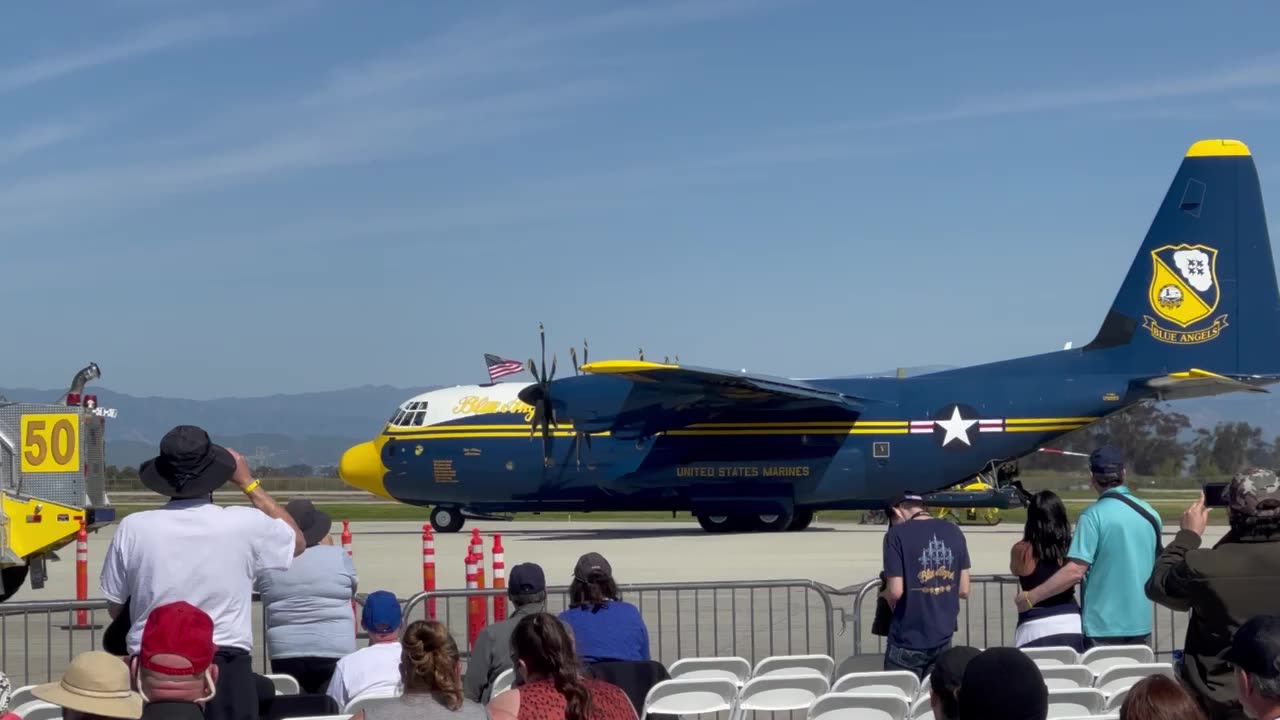 BLUE ANGELS FAT ALBERT TAXIS