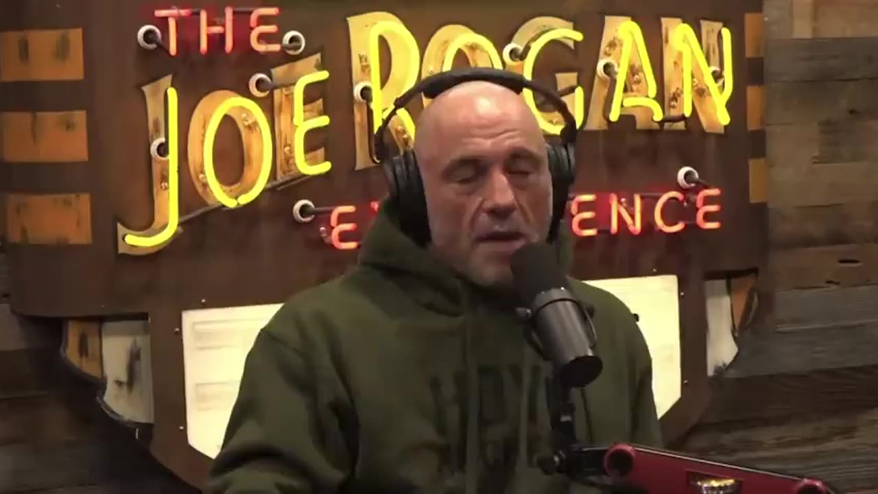 Cybertruck talk with JoeRogan and TheRock