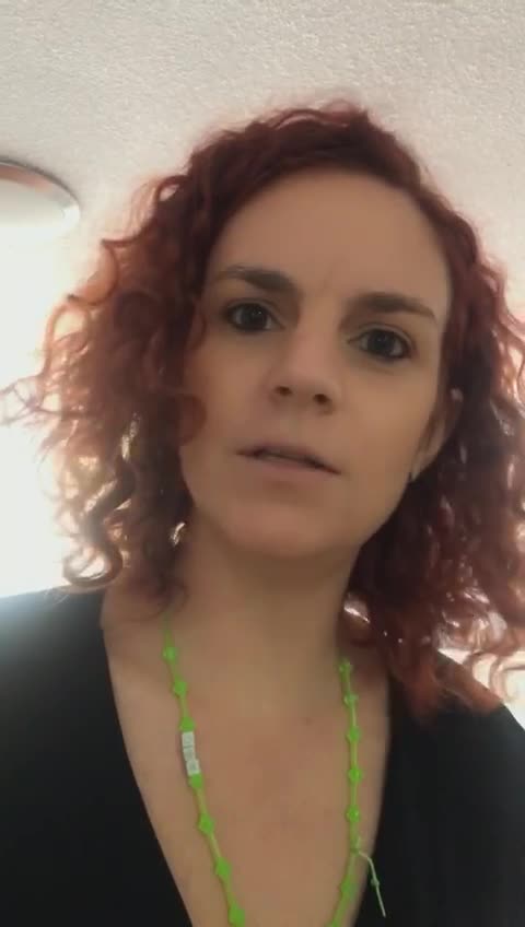 La tinta de ciertas plumas si se borra