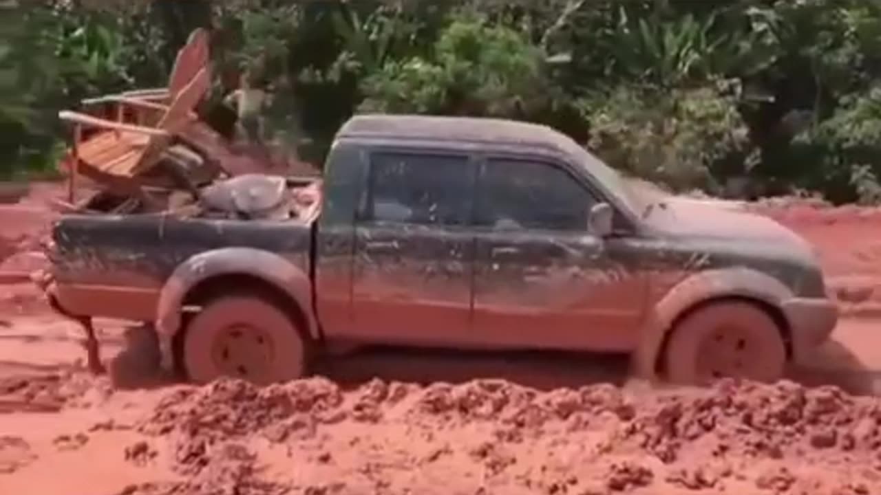 Challenging Chaos: The Terrible Journey through Brazil's Worst Off-Road Trail br319